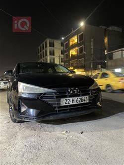 هیوندای ئەلەنترا